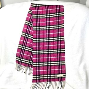 Authentic Burberry nova check scarf. Pink.